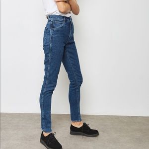 Levi’s line 8 Ripped Hem Jeans dark blue size 27